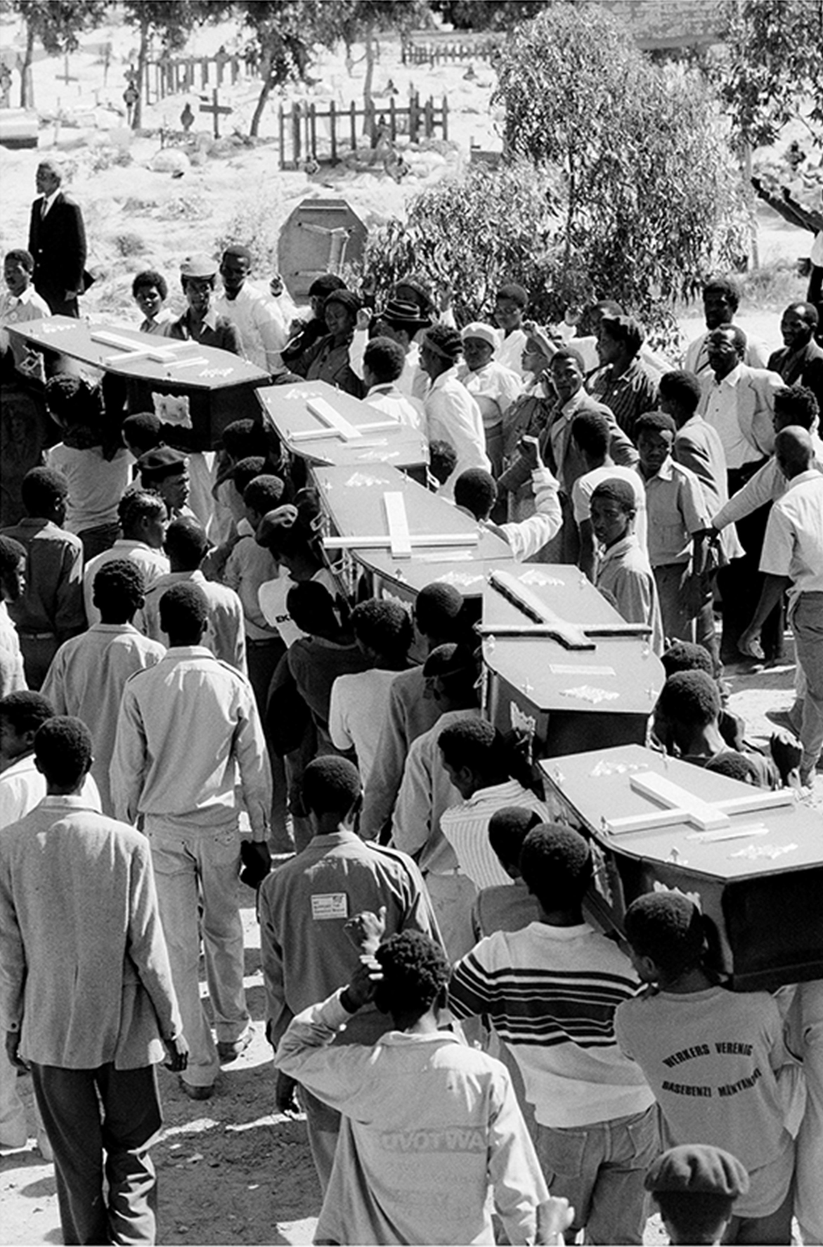 Mass funeral at the Guguletu Cemetery
